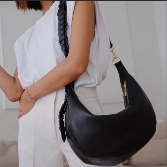 Jules Kae | NWT Zola Half Moon Vegan Leather Bag Black NWT - Picture 9 of 11